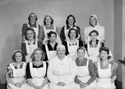 Elever ved Trondheims kommunale husstellkurs