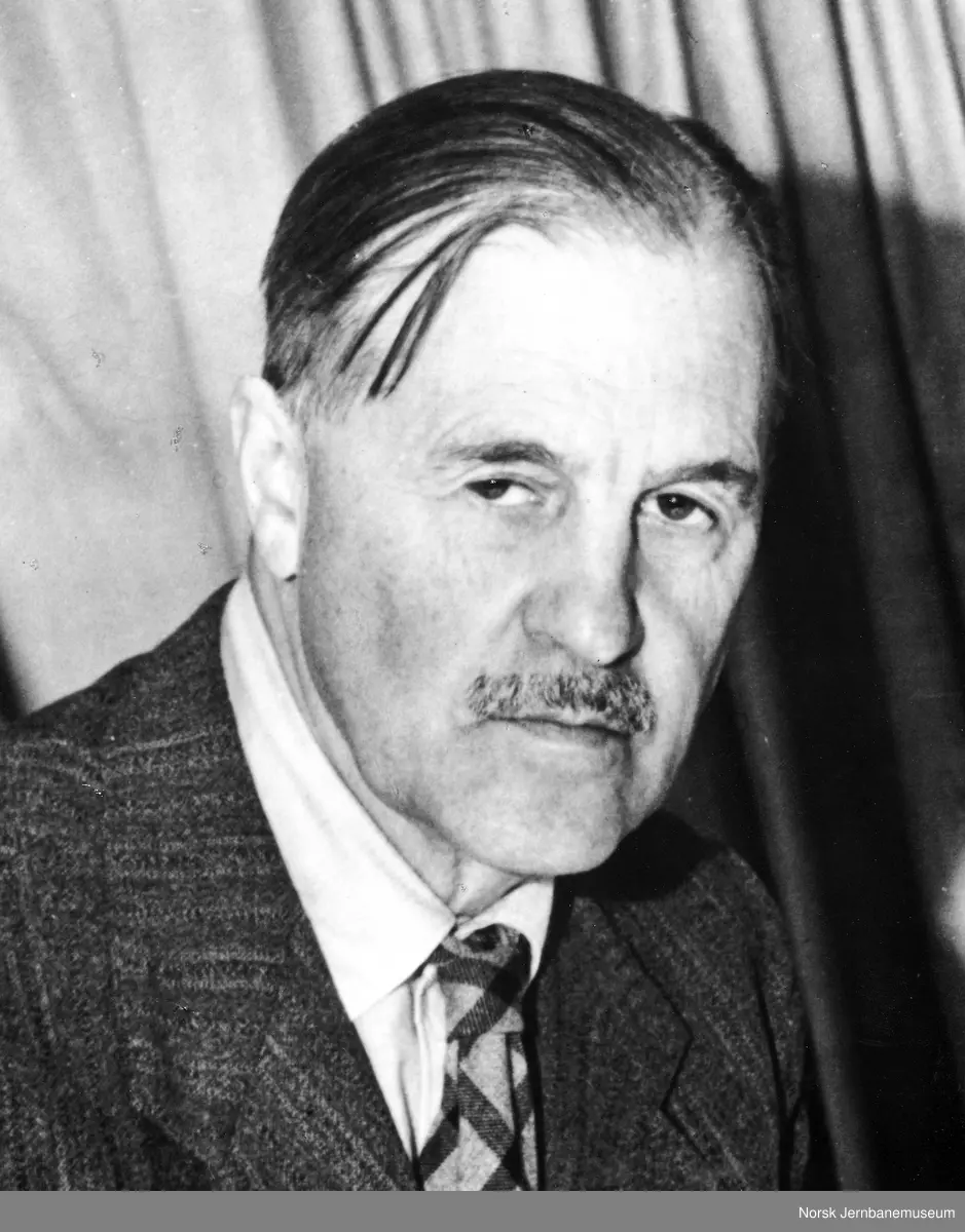 Portrett av arkitekt Arnstein Arneberg Norsk jernbanemuseum