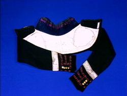 Trøye med bringeklut