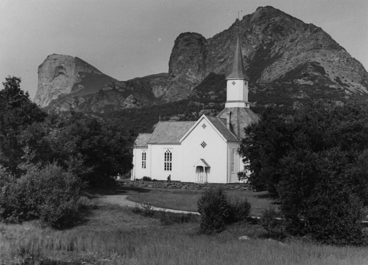 Rodøy kirke