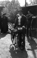 Sykkelkavalkade, sept. 1982. Syklist fra Sagene lærerhøgskol