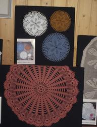 Duker, heklet, fra Den Norske Husflidsforening.