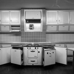 Utstilling av moderne kjøkken, Oslo, 20.08.1958
