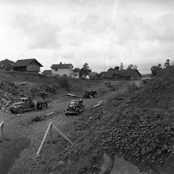 Nydalsbrua, Oslo, sommeren 1954. Vei- og brubygging.