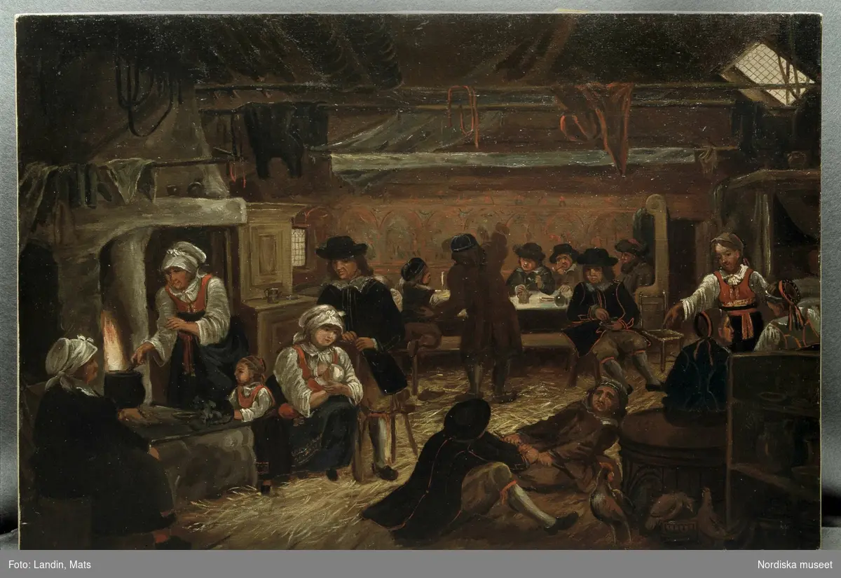 Interiörmålning, "Småländsk jul", 1785.  Målning av Pehr Hörberg.  Det är den äldsta bild som finns av svenskt julfirande. Kvinnor och småbarn är samlade vid elden medan männen samtalar vid långbord. I förgrunden leker några "dra kavle" i halmen som täckte golvet. Julgran och jultomte saknas. Kopia målad av Stina Tirén. Inv nr 149439.