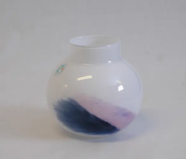 Vase - Hadeland Folkemuseum / DigitaltMuseum