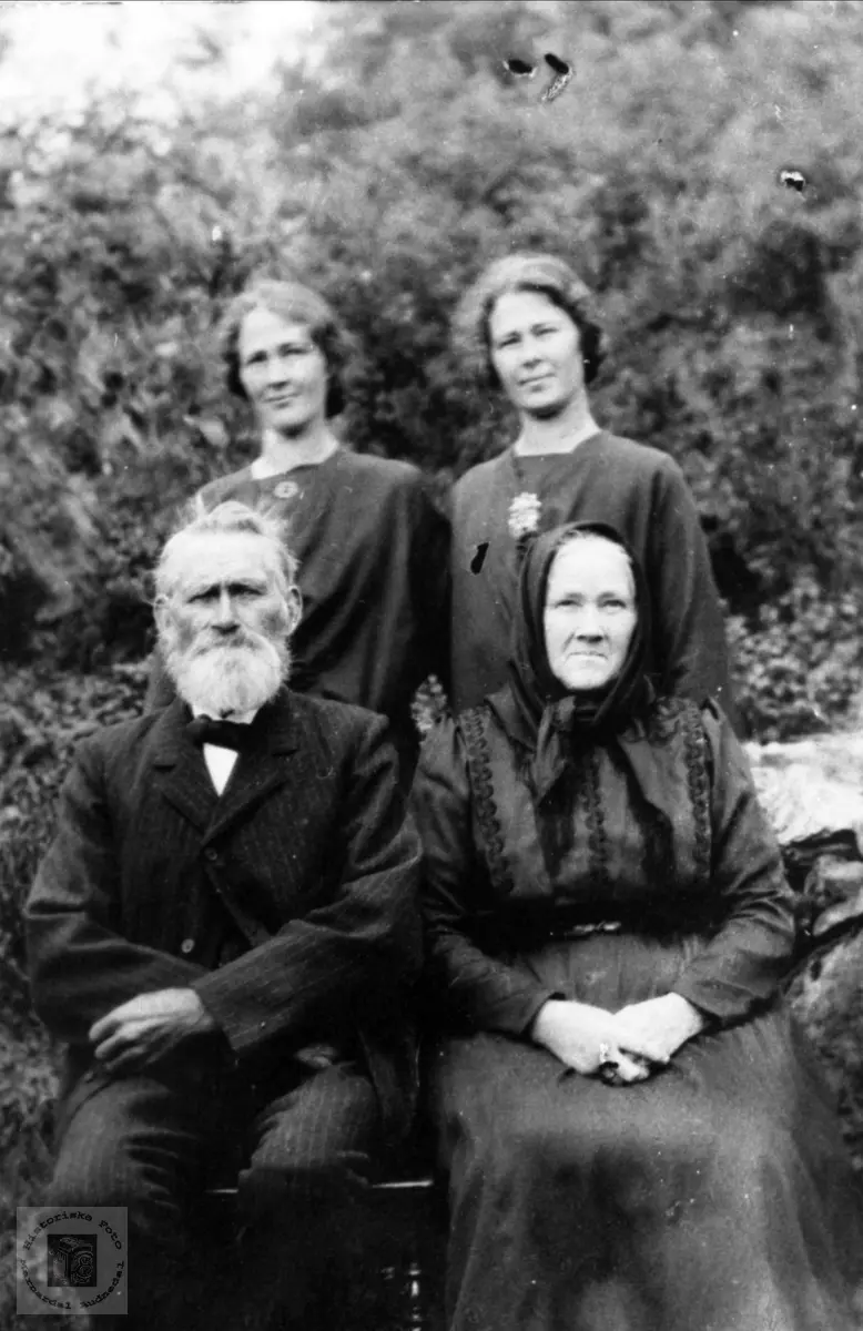 Familiegruppe Usland, Øyslebø.
