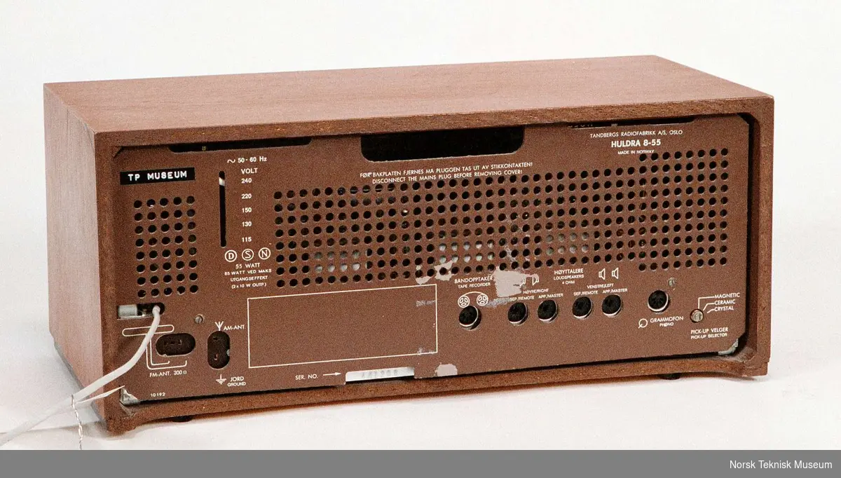 Seksjonsmodell type 8-55 har ikke høytaler.
Type 8-56 har to trykkammer høyttalersystemer med to høyttalere hver.
Pris: kr. 1375.-
Rørbestykning: ECC85,  ECH81, 
EAF801, EF89, EM87 20 transistorer, 9 dioder og likeretter.