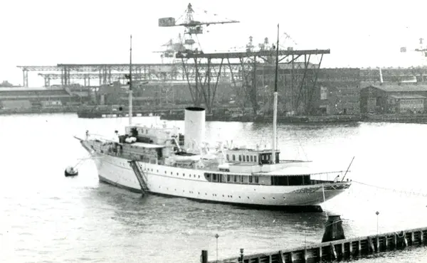 M/S Dannebrog (b.1932, Orlogsværftet, København) - Norsk Maritimt ...