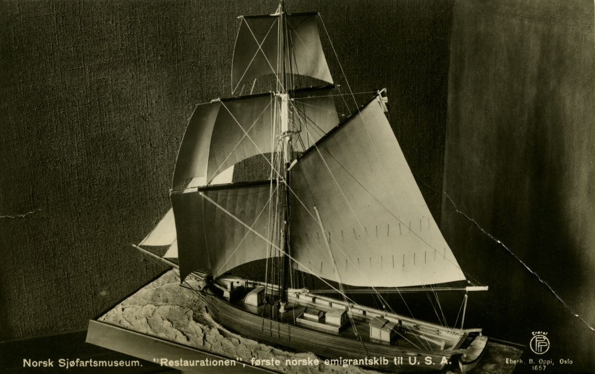 Skipsmodell av 'Restaurationen'(ex. Emmanuel) (b. 1801, Hardanger).  - første norske emigrantskip til U.S.A.