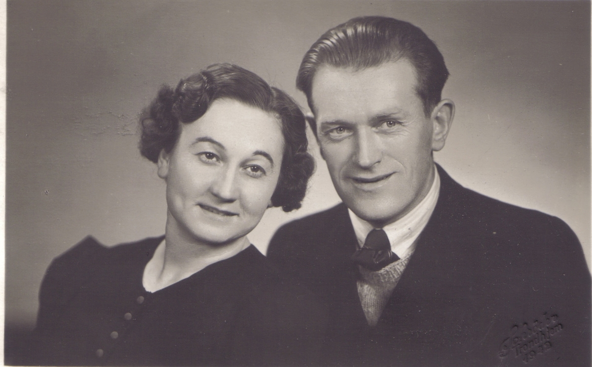 Samling fotografier etter Olga Beldo f. Eliassen