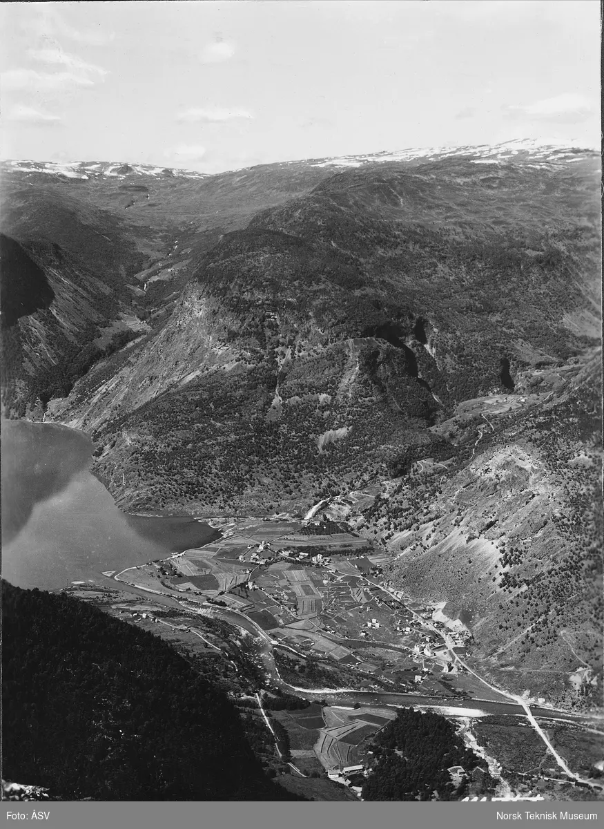 Øvre Årdal, 1939