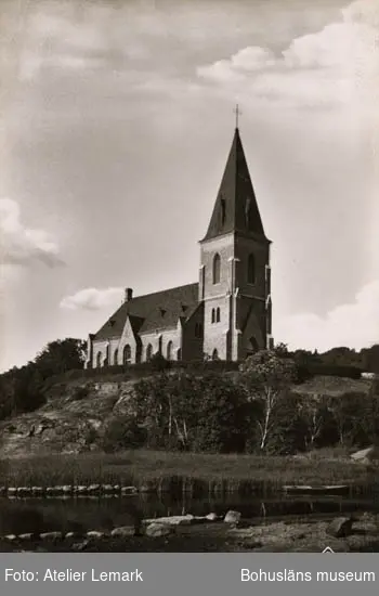 Tryckt text på bildens framsida: "Ljungskile. Ljungs kyrka."

T Foto.