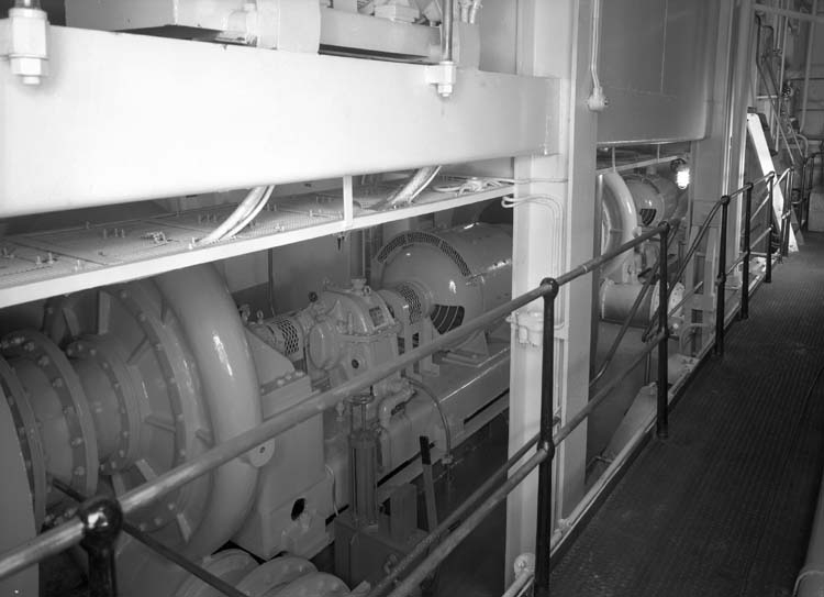 Interiör från fartyg 113 M/T Islas Georgias, maskiner.