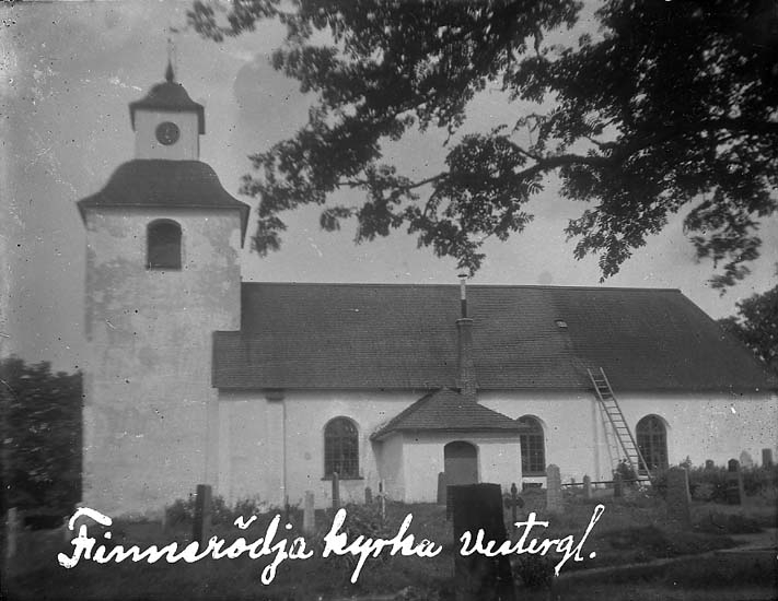 Enligt text på fotot: "Finnerödja kyrka Vestergl.".