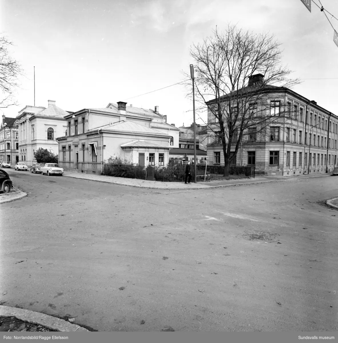 Lillgården - Sundsvalls första barndaghem. Bilden tagen från korsningen Norra Järnvägsgatan-Esplanaden.