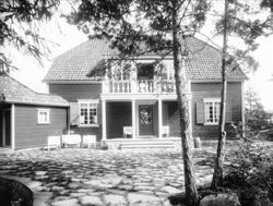 A. Litlands eiendom på Søndre Langåra.