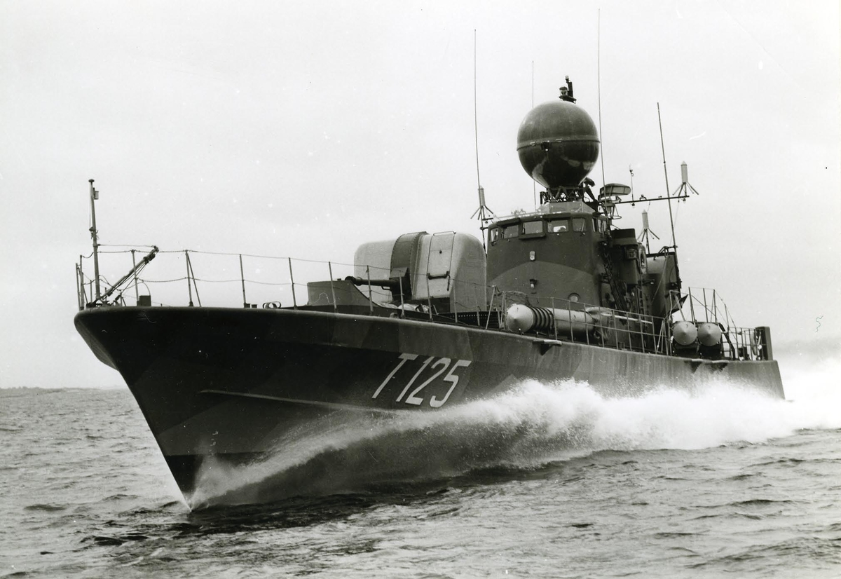 Vega (T 125) till sjöss.
Systerfartyg till Spica.