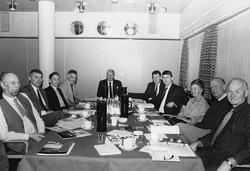 Møte i arbeidsgiverforeningen, ca.1985. Knut Hannestad t.v.