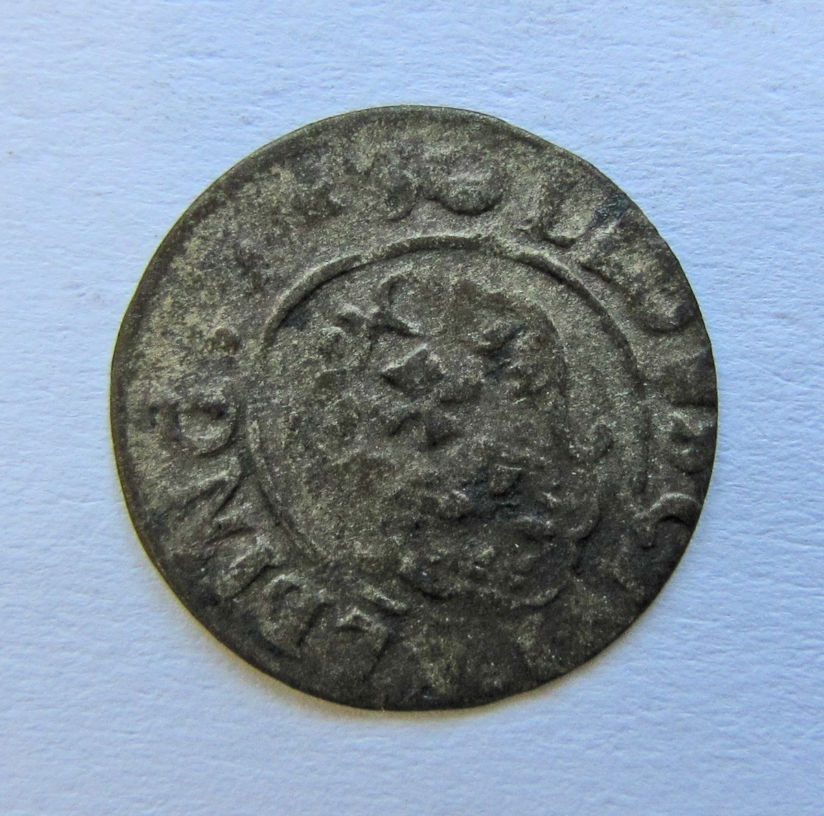 Besittningsmynt från Elbing. Gustav II Adolf, solidus (shilling) av silver. Präglat i Elbing 1628-35. Ingår i en samling mynt:  inv.nr.02 768 - 02 782.