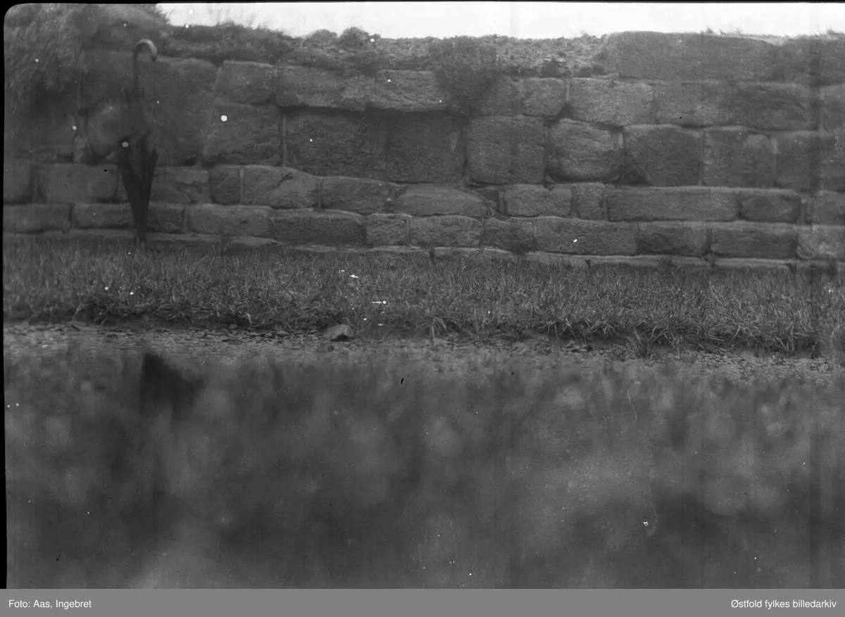 Ruinparken (Nikolas-kirkens ruiner), Borgarsyssel Museum ca. 1925.