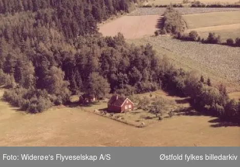 Flyfoto fra Ramberg, Jeløy ved Moss. 
Gjerthytta.