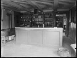 Borgarsyssel Museum, interiør fra butikken i Aarslandstua, f