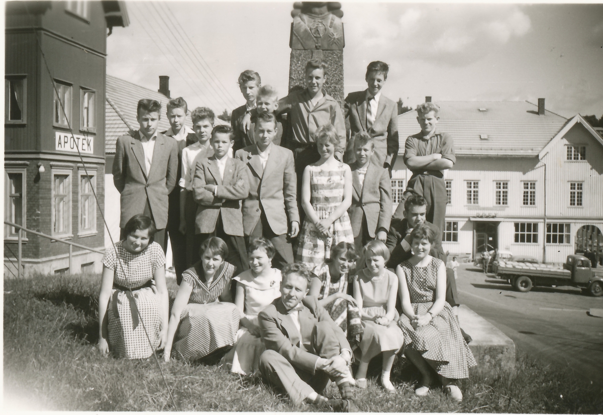 Skoleklasse på Grubbehaugen, Brevik