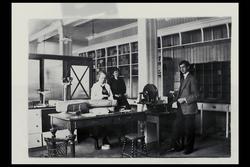 interiør, postkontor, 1700 Sarpsborg, ekspedisjon, personale