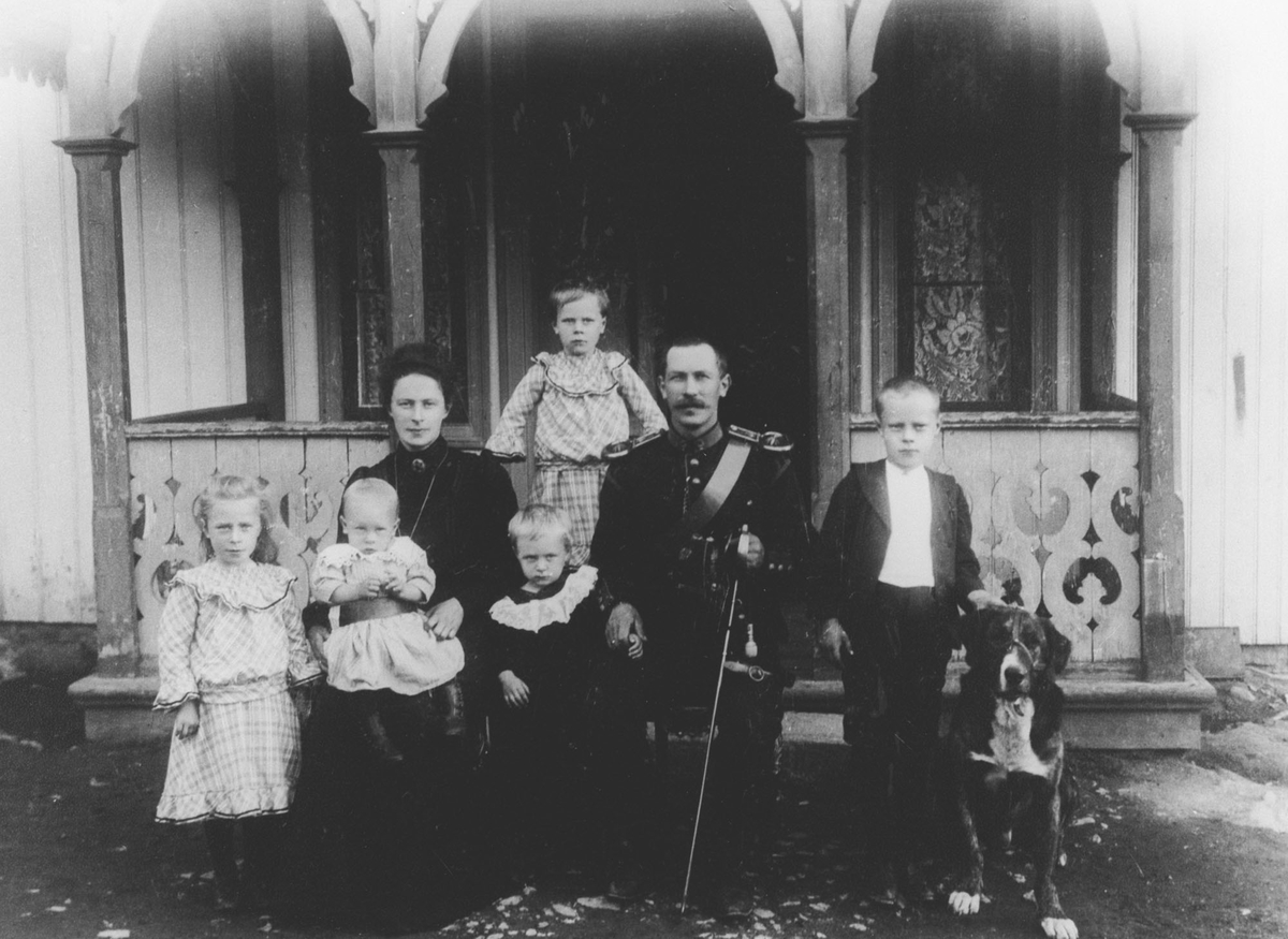 Georg Ekerholt og Josefine (f.Kjærstad) m. 5 barn