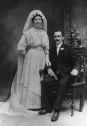 Brudebilde av Gina Karoline Huser og Søren Hansen Grøndalen.