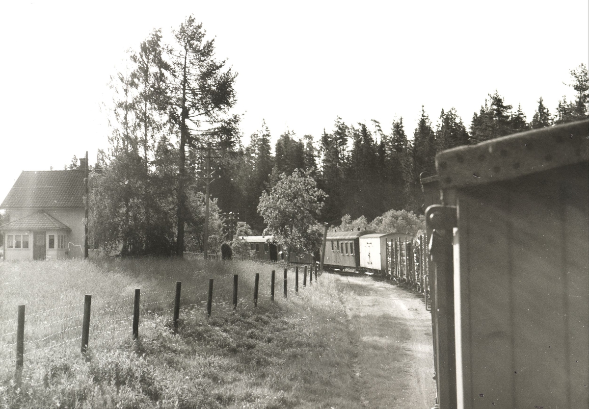 Tog til Sørumsand ved Nebbenes mellom Kvevli og Sørumsand.