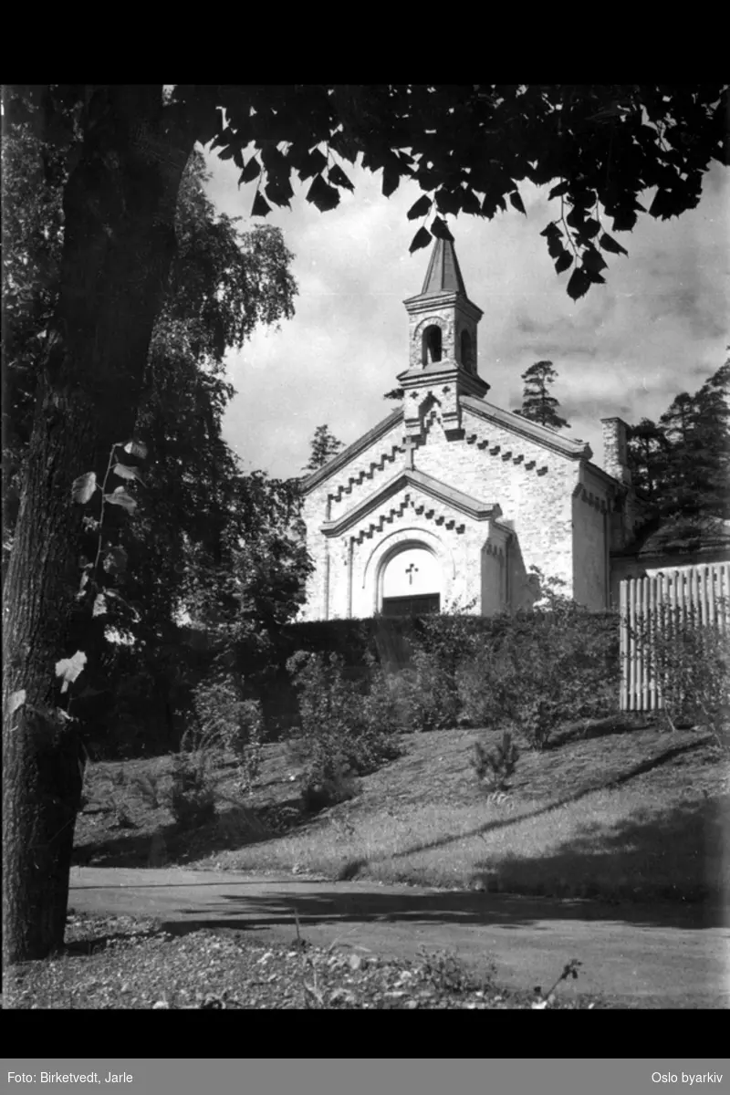 Grefsen kapell, innviet 1904, gravkapell for Grefsen kirkegård.