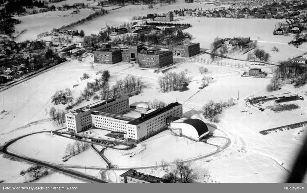 NRK, Universitetet (Flyfoto)