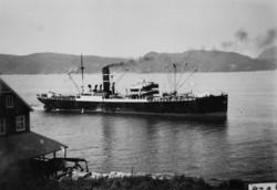 Rutebåten ved Meisal Bruk.