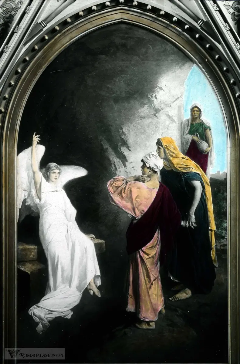 Molde kirkes altertavle «Oppstandelsen» malt av Axel Enders..Håndkolorerte bilder på glasspate.