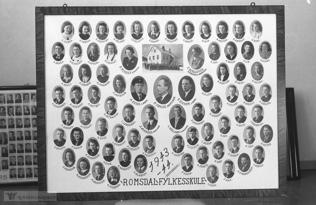 Romsdals Fylkesskole 1943-44