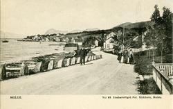 Molde sett fra Strandgata ca 1910. .Alexander Kielland er ut