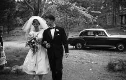 (Negativrull merket "August 1961. ?, bryllup Jon og Eva"). .