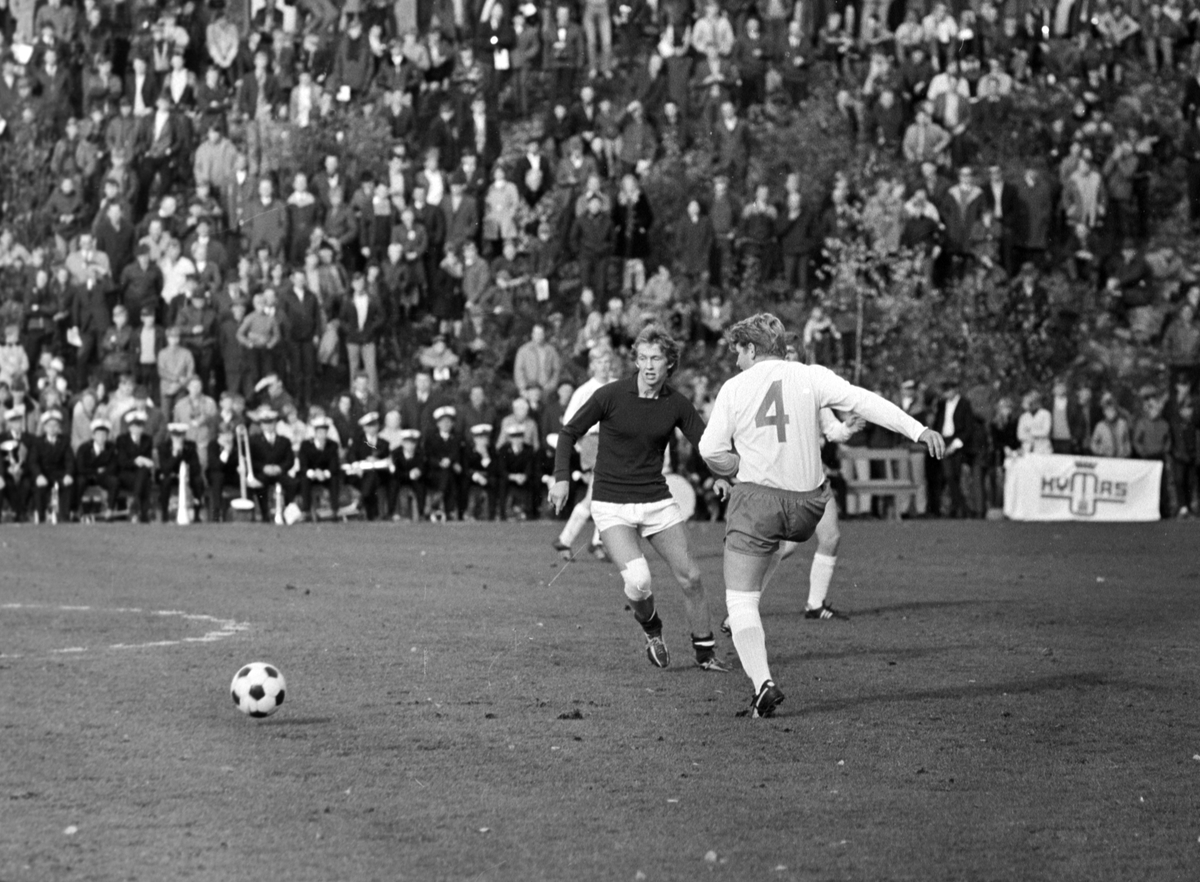NM Fotball Sveum. Brumunddal. Norgesmesterskapet. Juniorfinalen 11. 10. 1970.  Brumunddal IL -Viking, Stavanger. Steinar Hestsveen. 