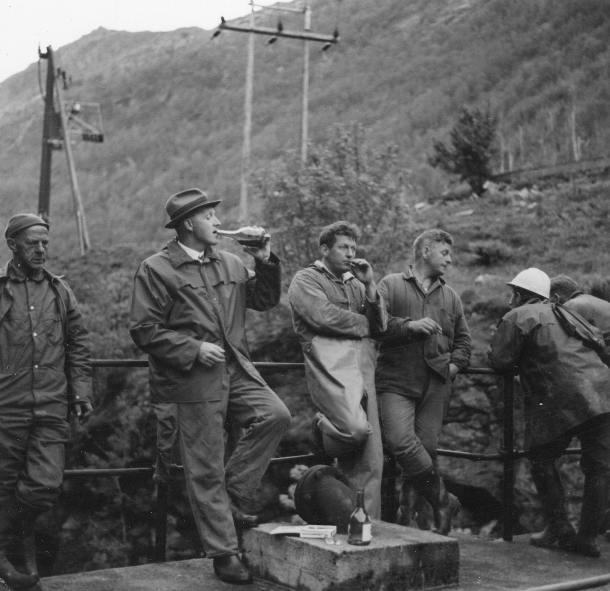 Frå opninga av kraftstasjonen Tysso II i Skjeggedal.