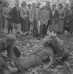 Representanter fra det amerikanske ungdommens Røde Kors i fo