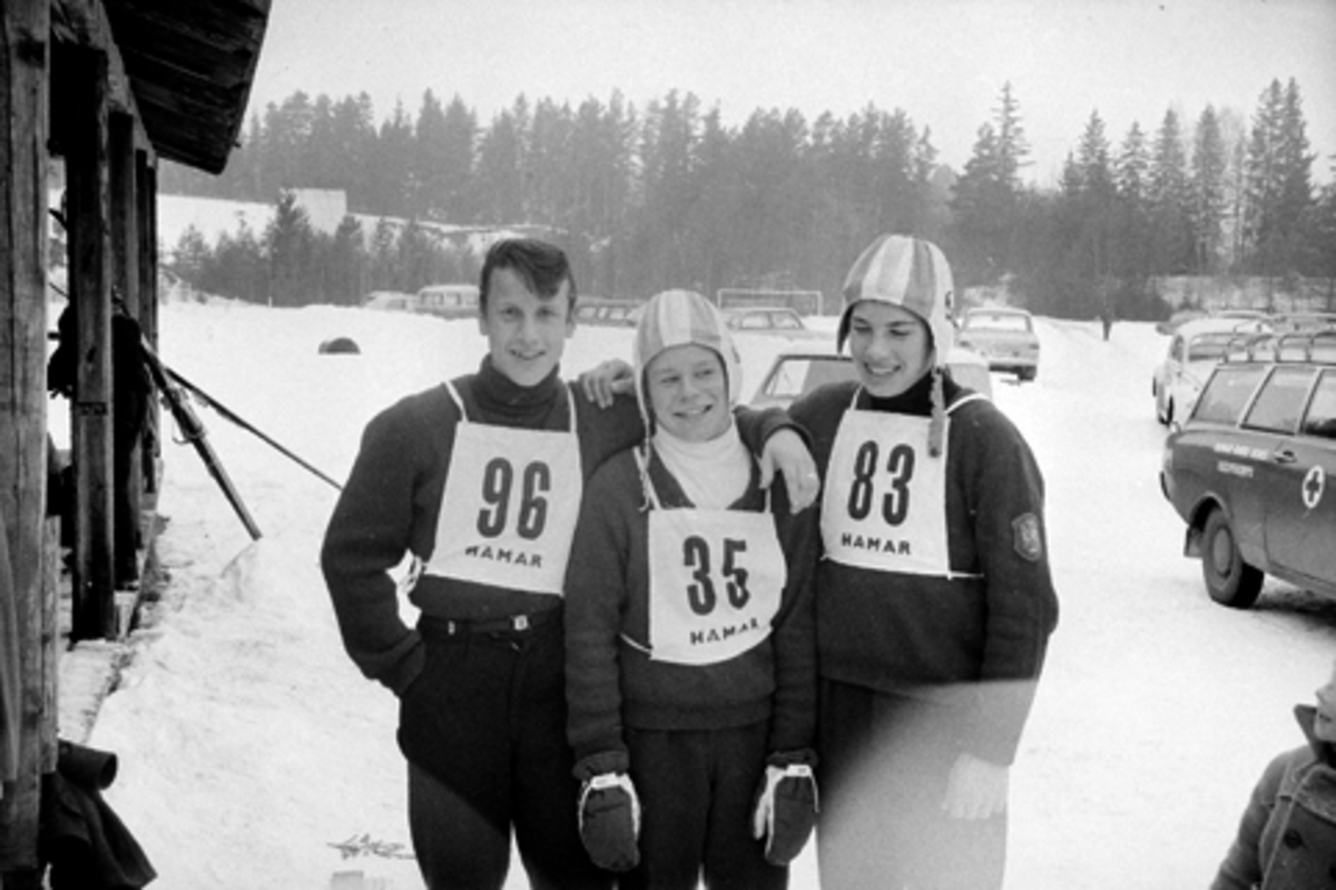 Ukjent, Leo Ottersen, Willy Kristoffersen, Vang, skihoppere.