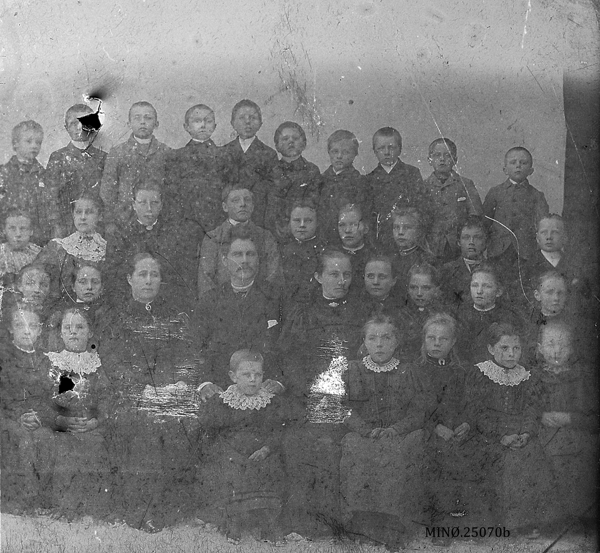 Kveberg skolekrets 1898. 