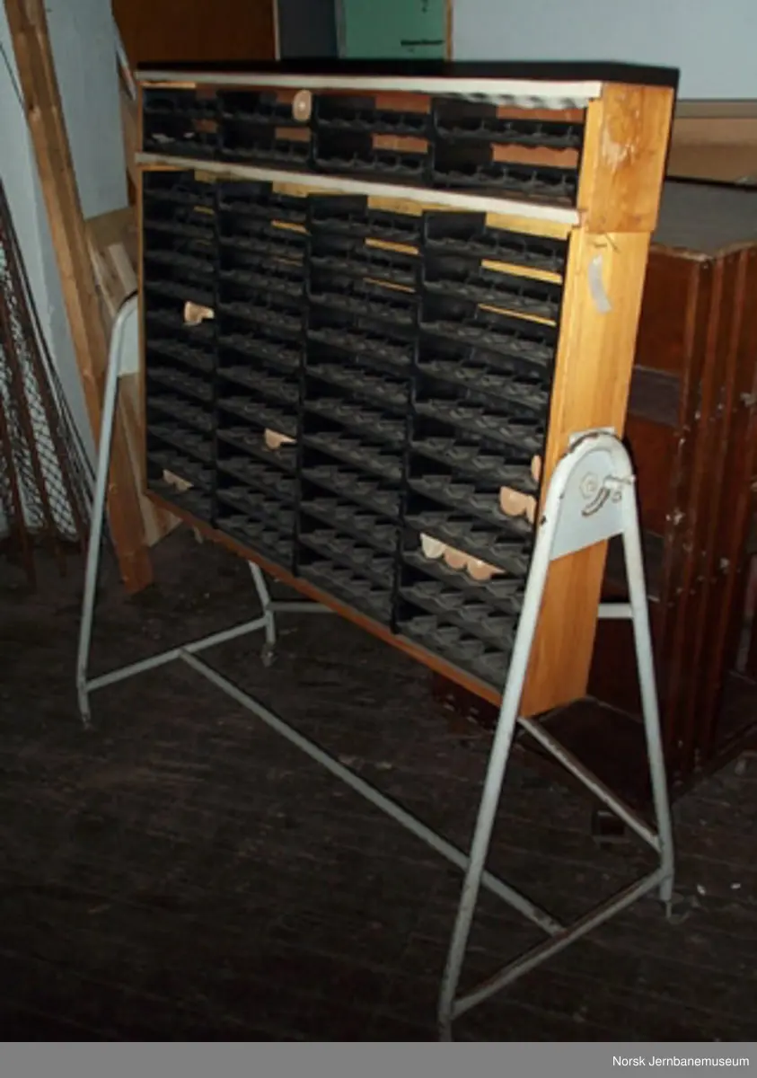 Billettrykkemaskin - Norsk Jernbanemuseum / DigitaltMuseum