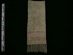 Likkross, håndkle med broderi?