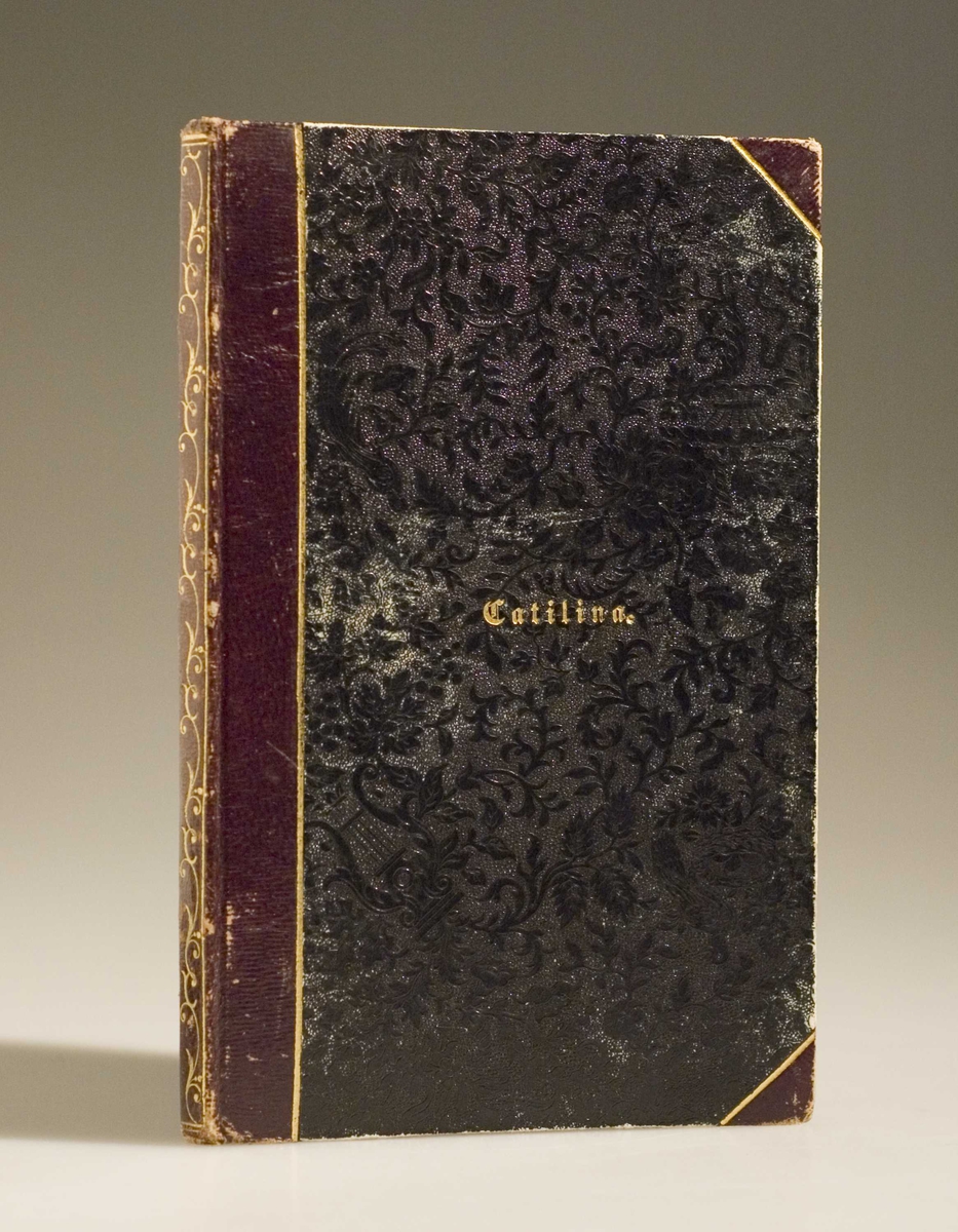Oppstillingsliste: " Bok / Innbundet (privatbind) / Henrik Ibsen: Catilina (1850) ."