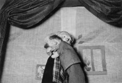 Kirsten Langbos dukketeater underholder med stykket "Lise og