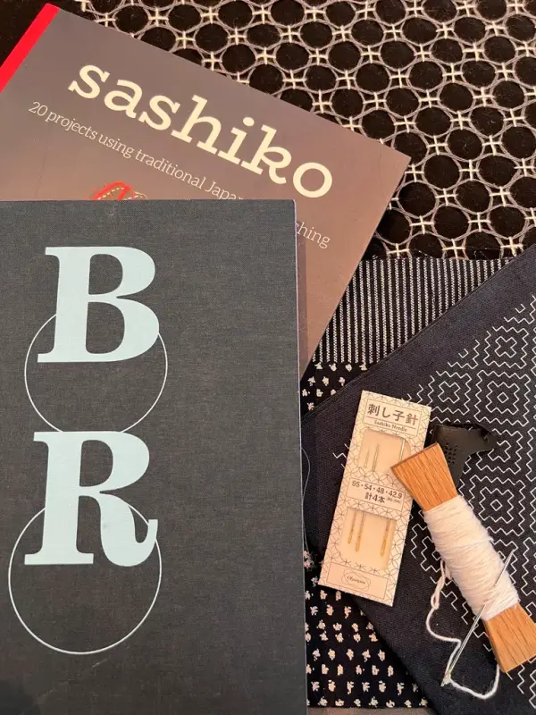 Bruk av teknikken Sashiko og boro